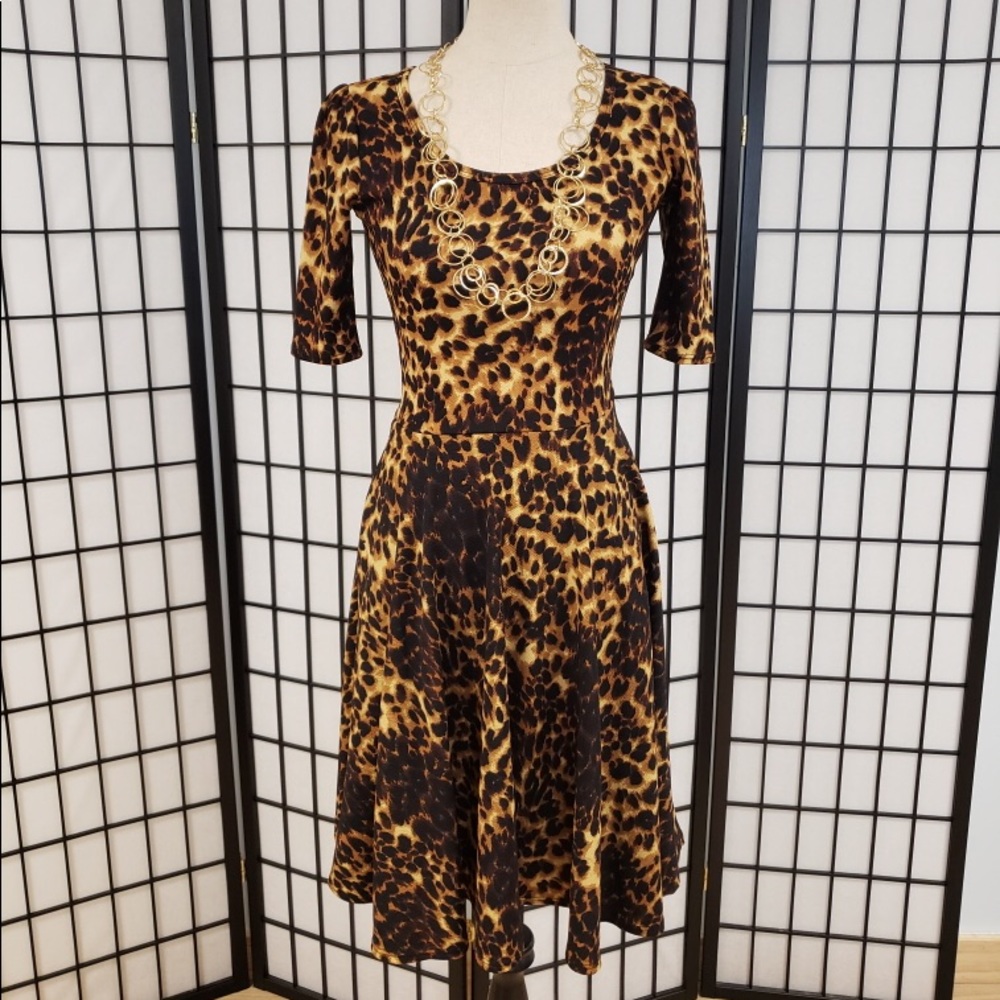 LuLaRoe XS Leopard print Nicole